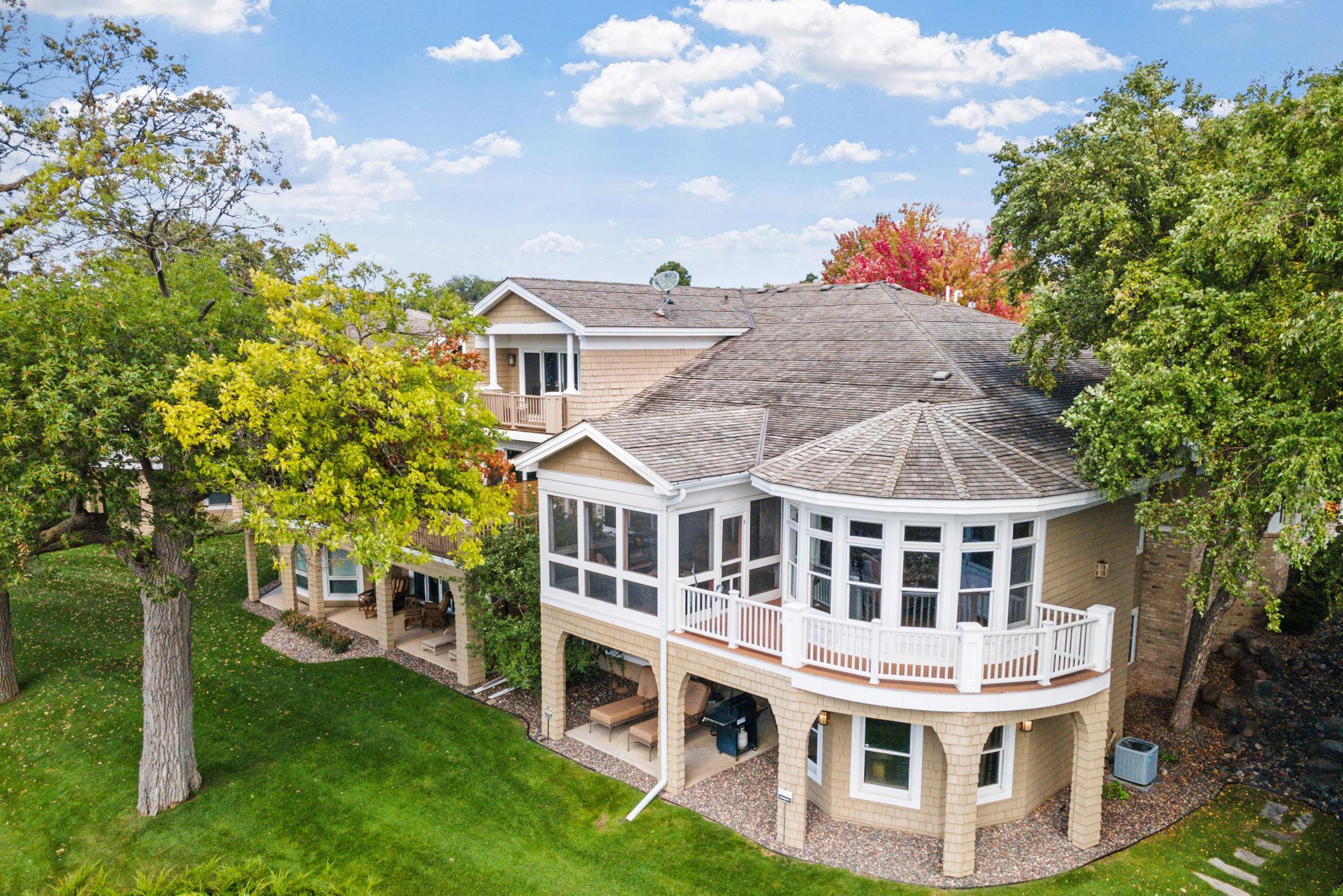 Wayzata, Minnesota, 55391, United States, 4 Bedrooms Bedrooms, ,3 BathroomsBathrooms,Residential,Active,2034253