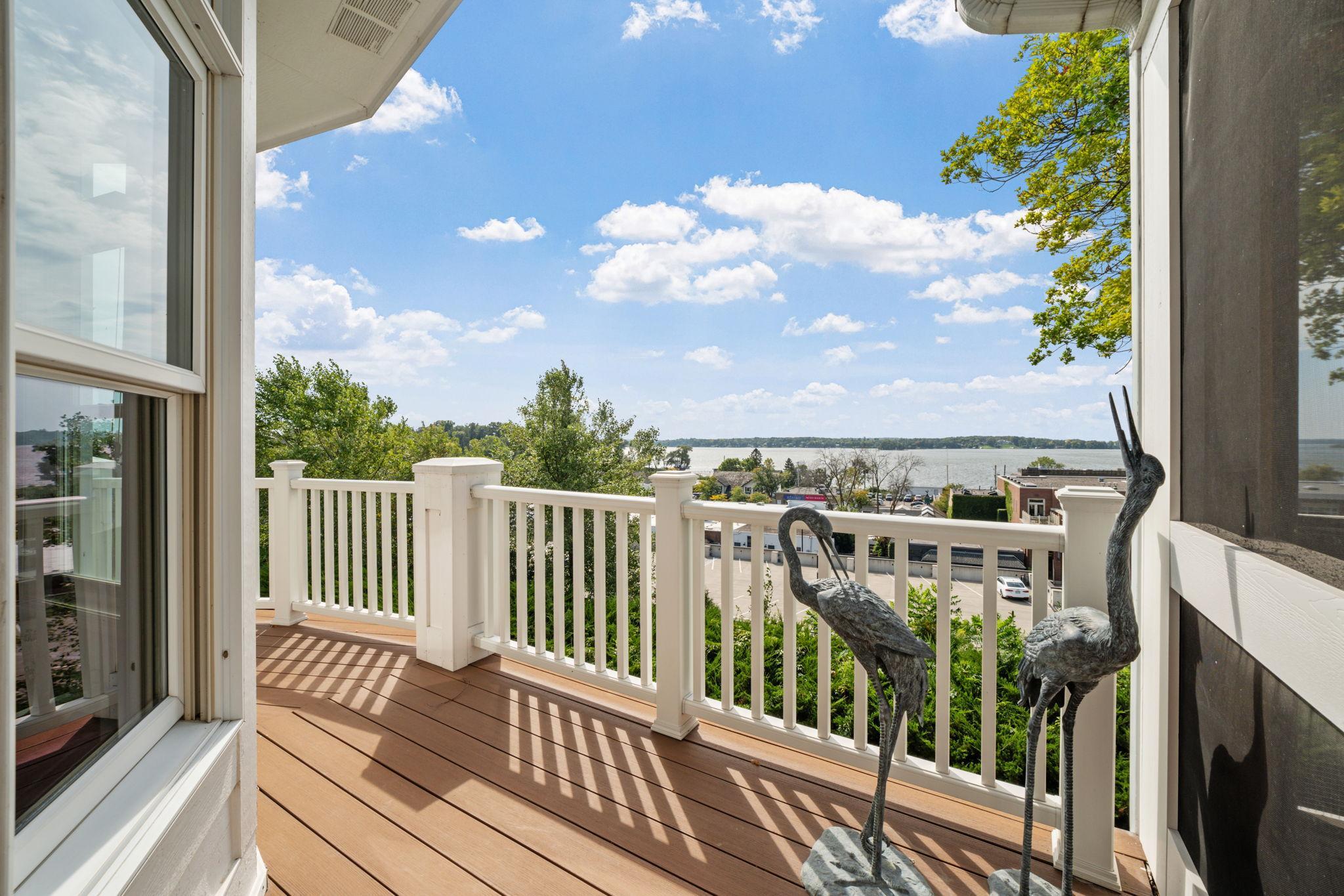 Wayzata, Minnesota, 55391, United States, 4 Bedrooms Bedrooms, ,3 BathroomsBathrooms,Residential,Active,2034253
