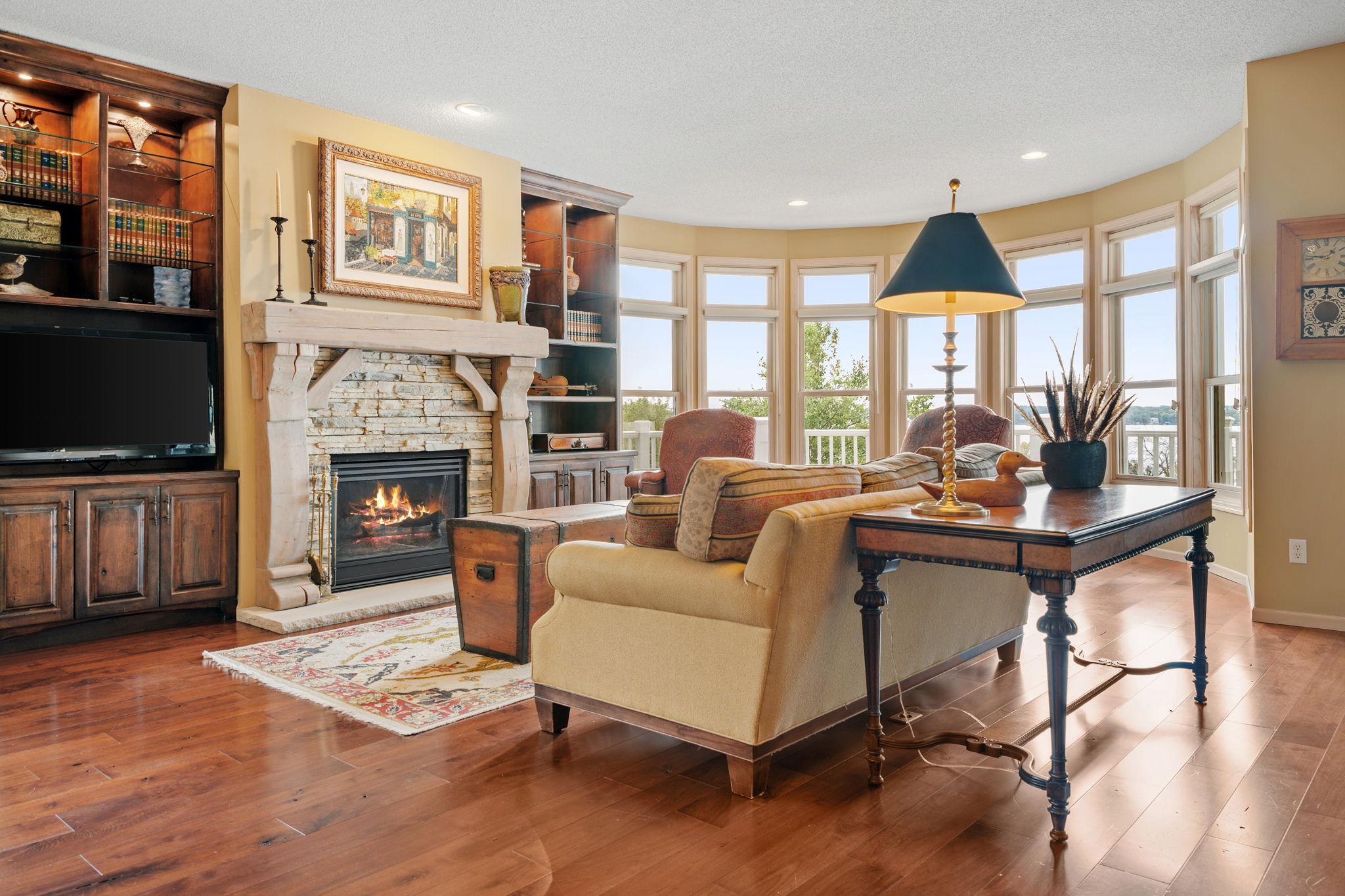 Wayzata, Minnesota, 55391, United States, 4 Bedrooms Bedrooms, ,3 BathroomsBathrooms,Residential,Active,2034253