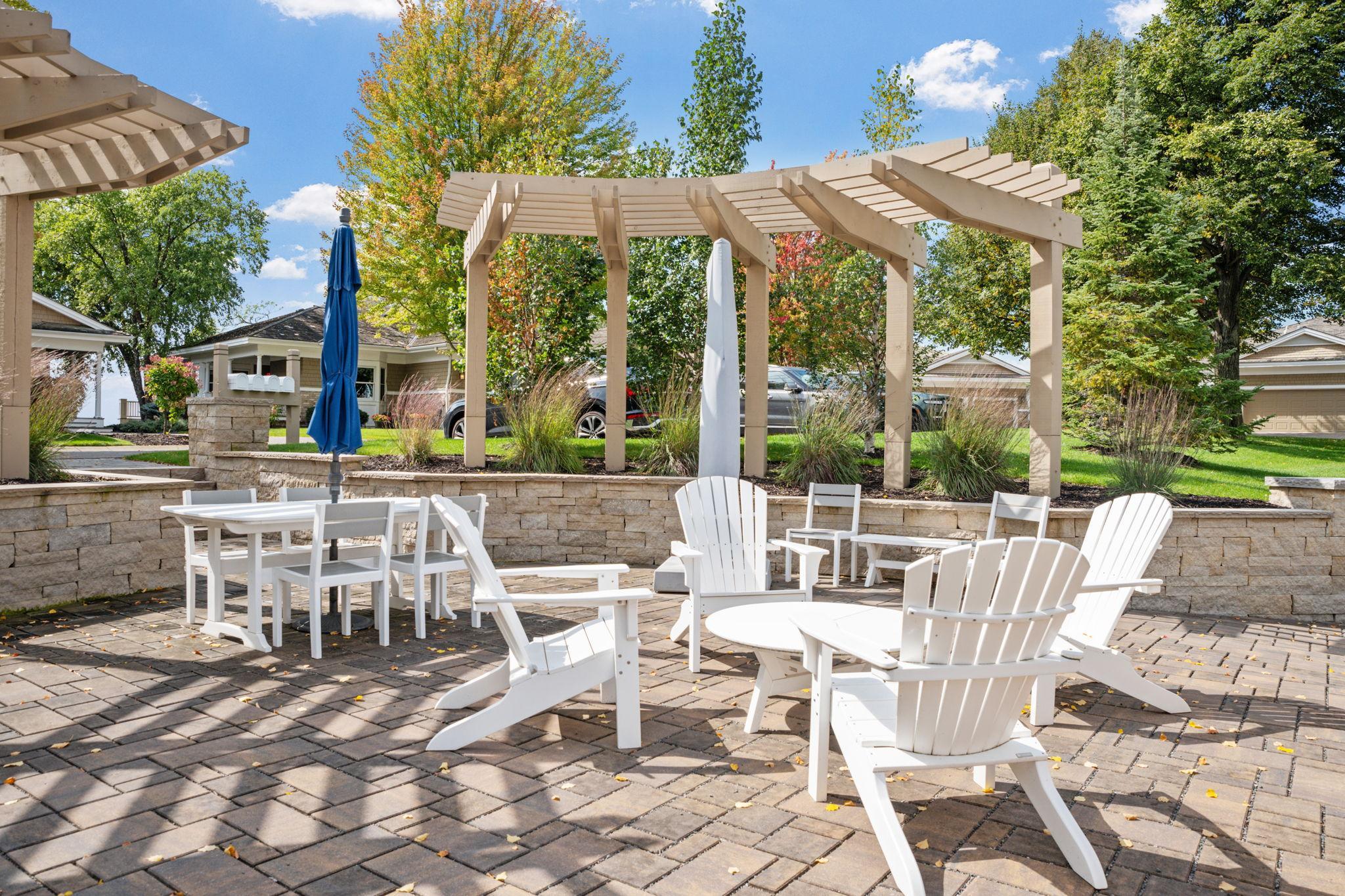 Wayzata, Minnesota, 55391, United States, 4 Bedrooms Bedrooms, ,3 BathroomsBathrooms,Residential,Active,2034253