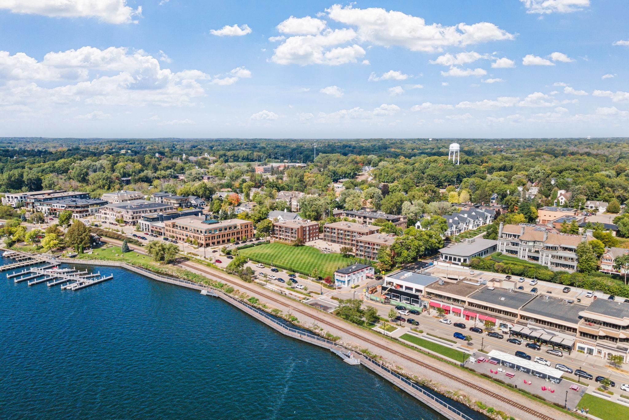 Wayzata, Minnesota, 55391, United States, 4 Bedrooms Bedrooms, ,3 BathroomsBathrooms,Residential,Active,2034253