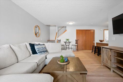 1342 Cottage Drive Stillwater MN 55082
