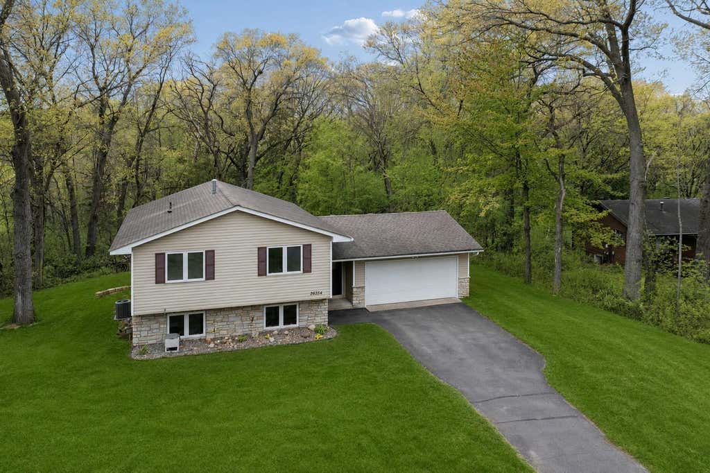 Photo of 26354 Freeport Avenue, Wyoming, MN 55092 (MLS # 7106673)