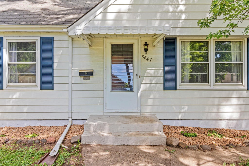 Photo of 3647 28th Avenue S, Minneapolis, MN 55406 (MLS # 7107978)