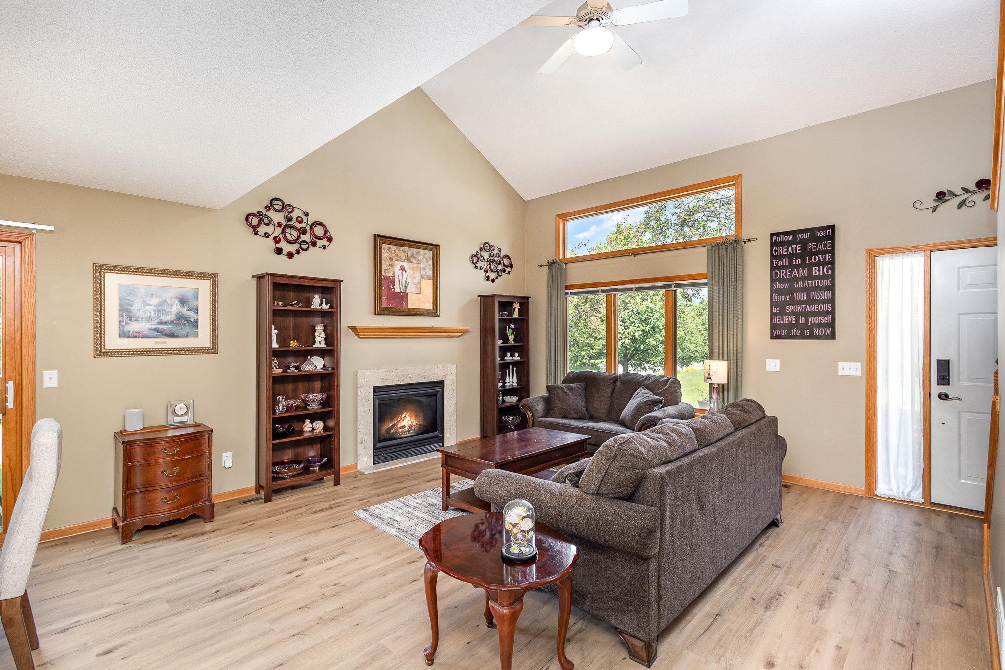 4426 Lakeshore Terrace