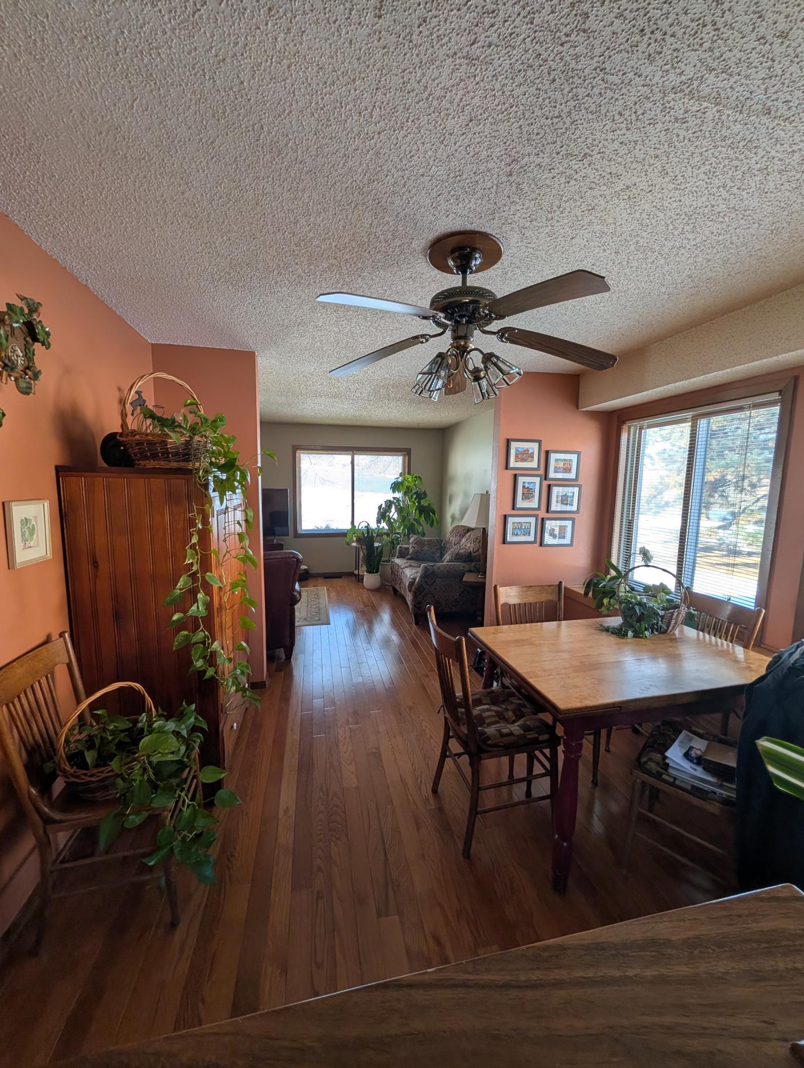 2445 Crestwood Drive