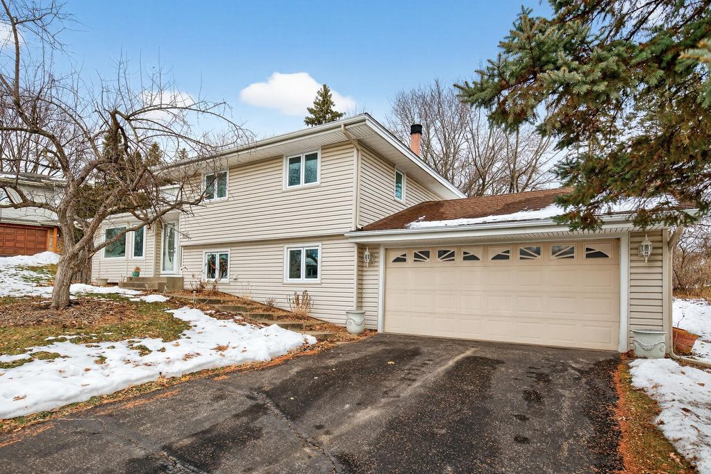 Photo of 3008 E 125th Street, Burnsville, MN 55337 (MLS # 7007946)