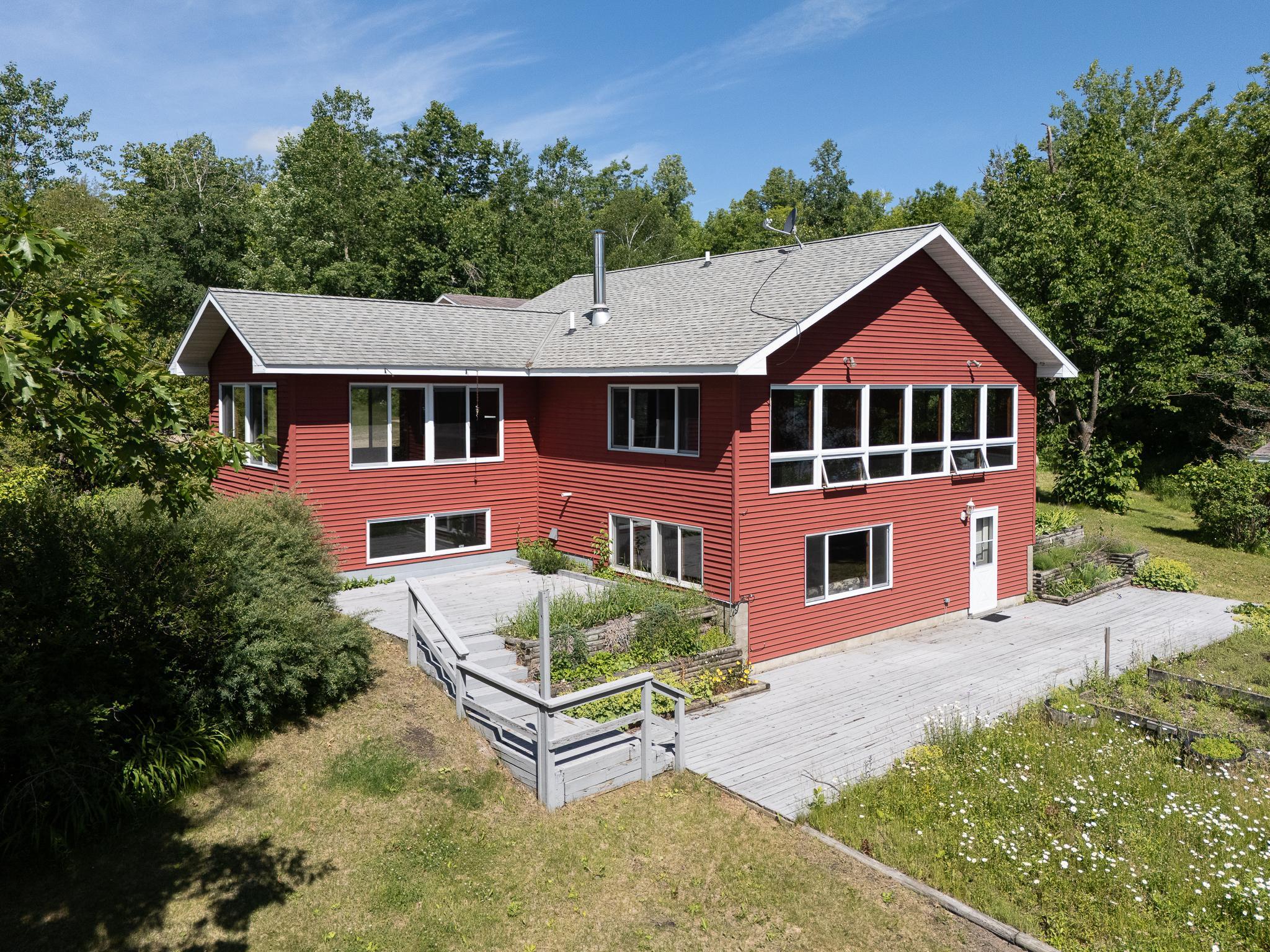 8090 County 52 NE