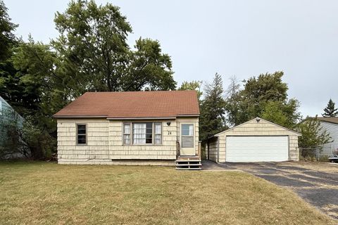 21 Inner Drive Circle Pines MN 55014