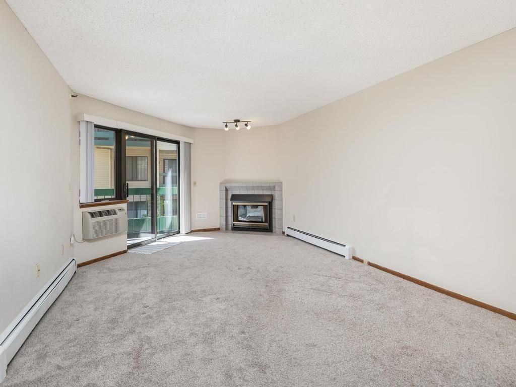 Photo of 7605 Edinborough Way #6214, Minneapolis, MN 55435 (MLS # 7056727)