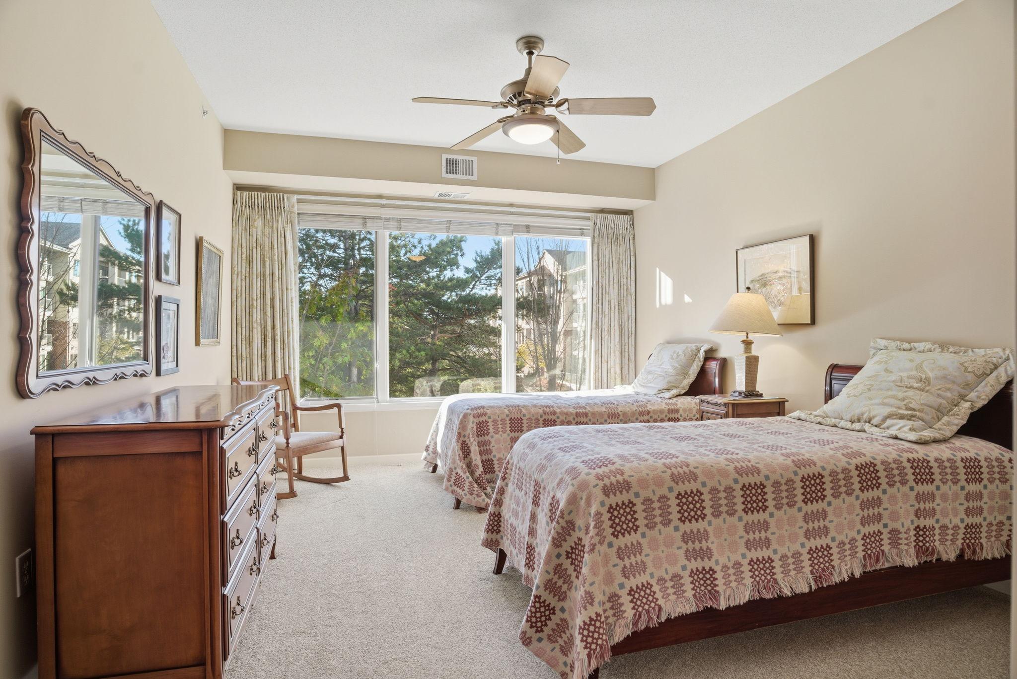 5250 Grandview Square 2311