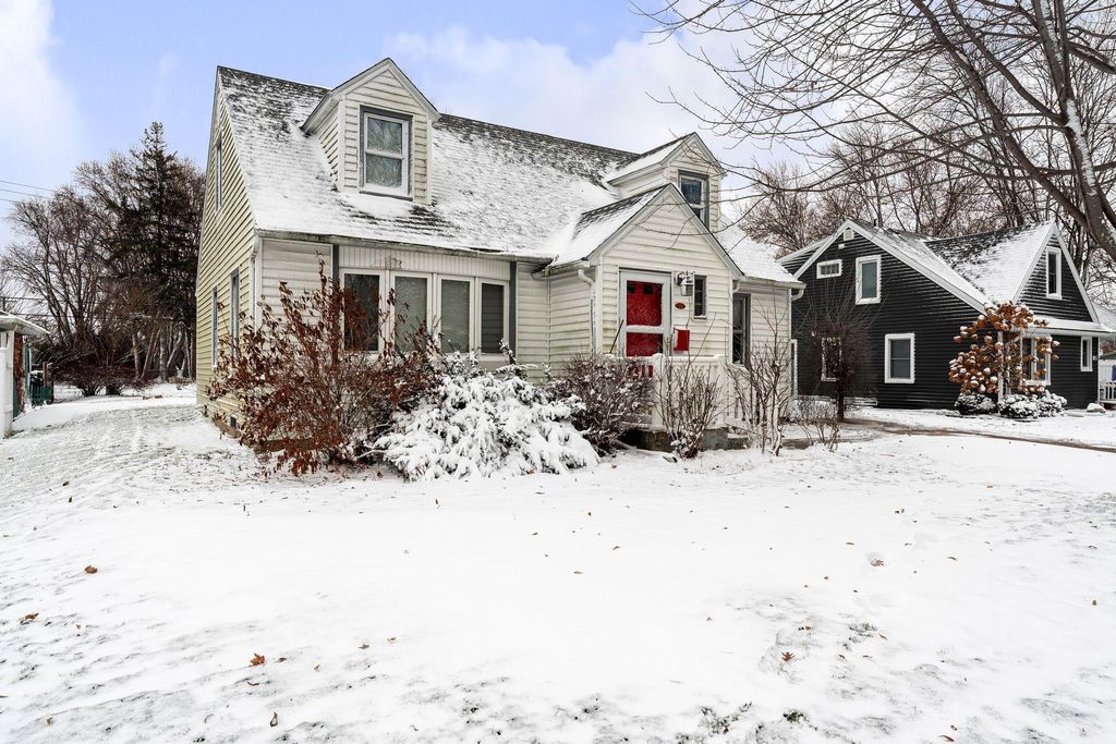 Photo of 719 Truman Avenue, Owatonna, MN 55060 (MLS # 6822534)