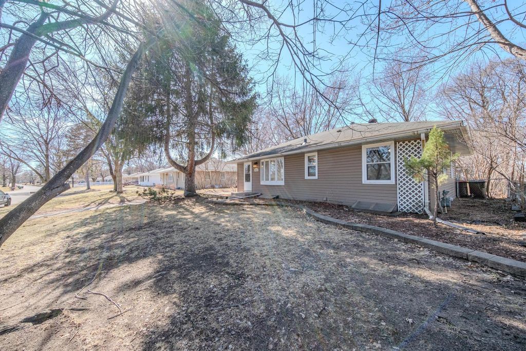 Photo of 8622 Granada Avenue S, Cottage Grove, MN 55016 (MLS # 7043774)