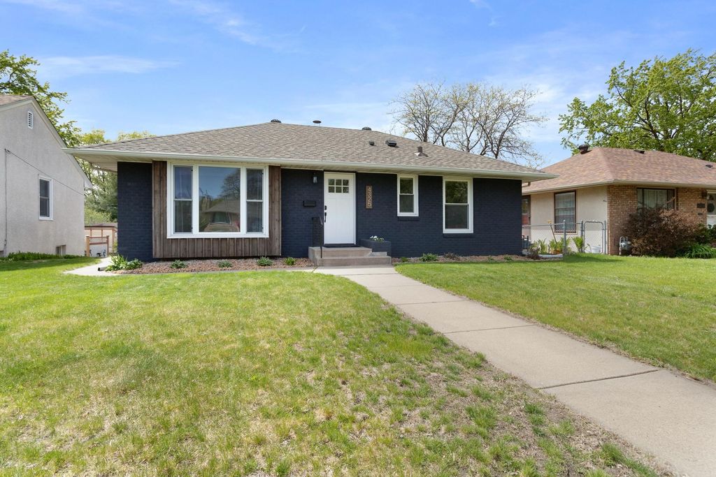 Photo of 4325 Beard Avenue N, Robbinsdale, MN 55422 (MLS # 7073769)