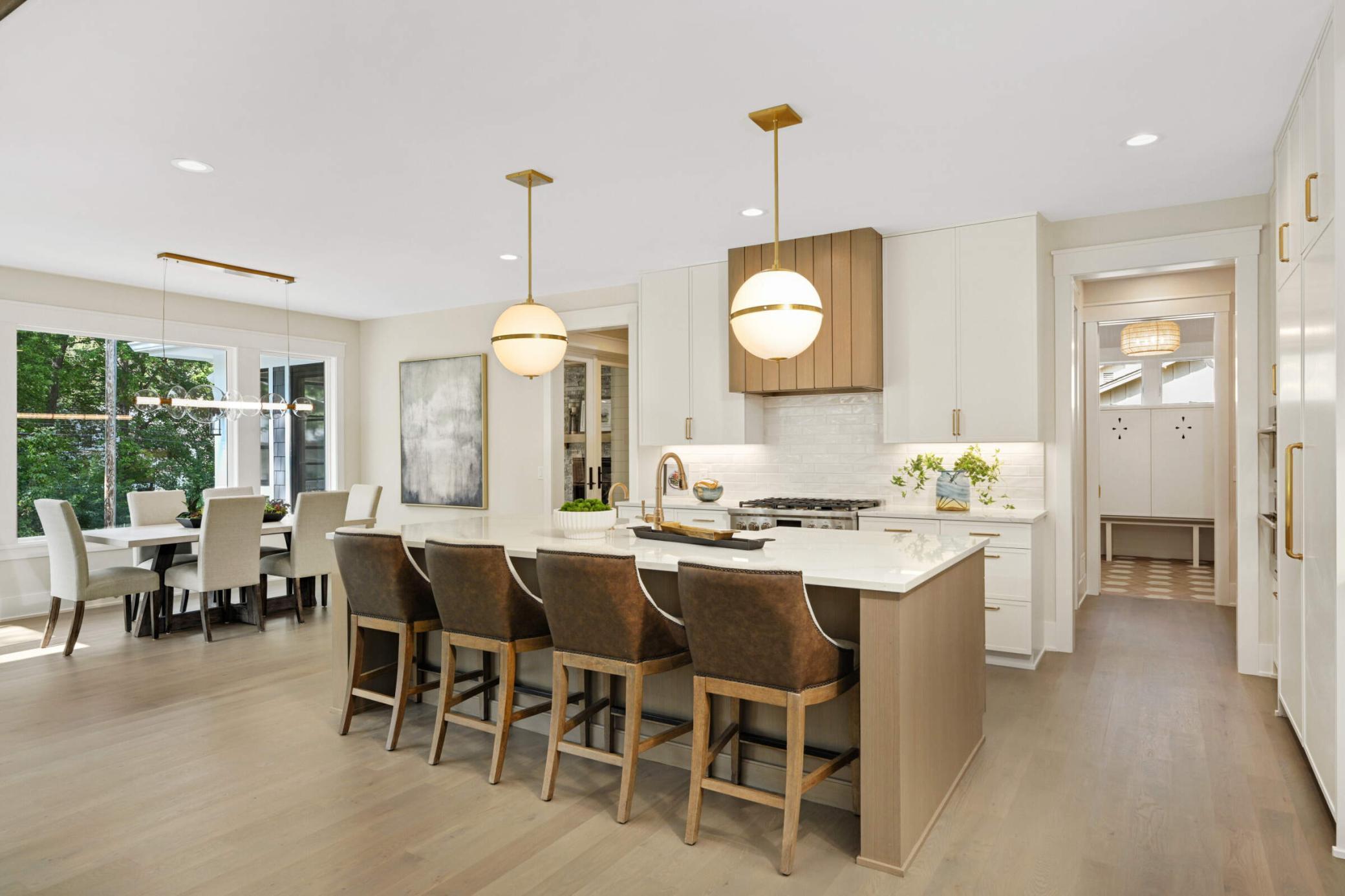 5316 Highwood Drive W