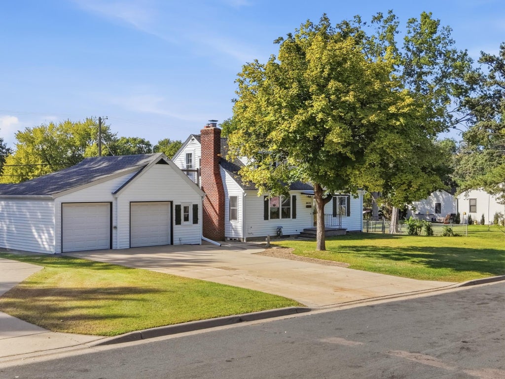 Photo of 8616 1st Avenue S, Bloomington, MN 55420 (MLS # 7150043)