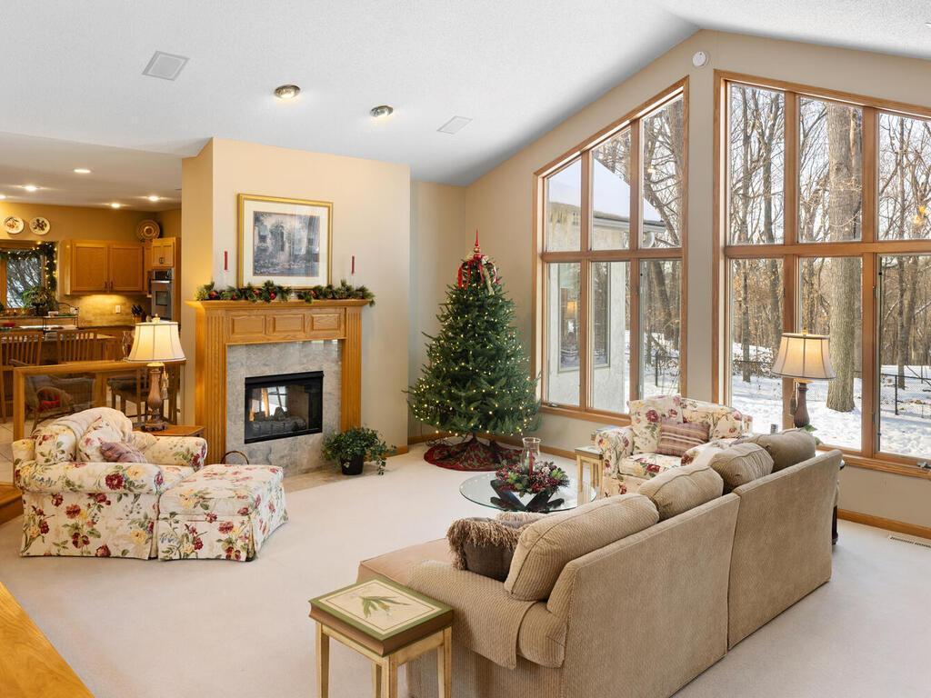 7945 Ranchview Lane N