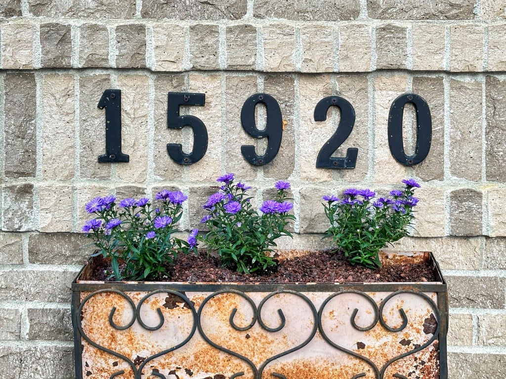 Photo of 15920 37th Avenue N, Plymouth, MN 55446 (MLS # 7146084)