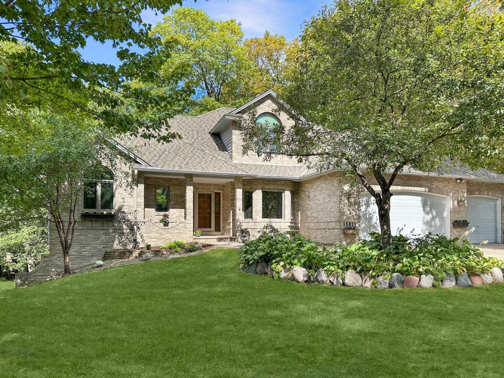 Photo of 15920 37th Avenue N, Plymouth, MN 55446 (MLS # 7146084)