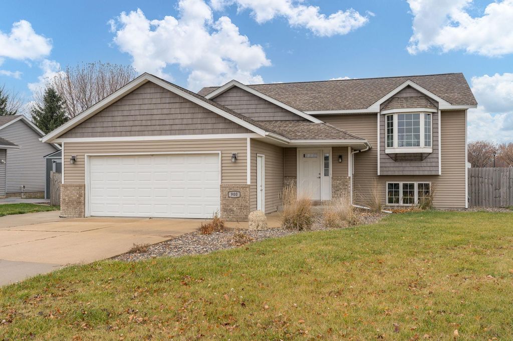 Photo of 900 10th Street SE, Waseca, MN 56093 (MLS # 6822077)