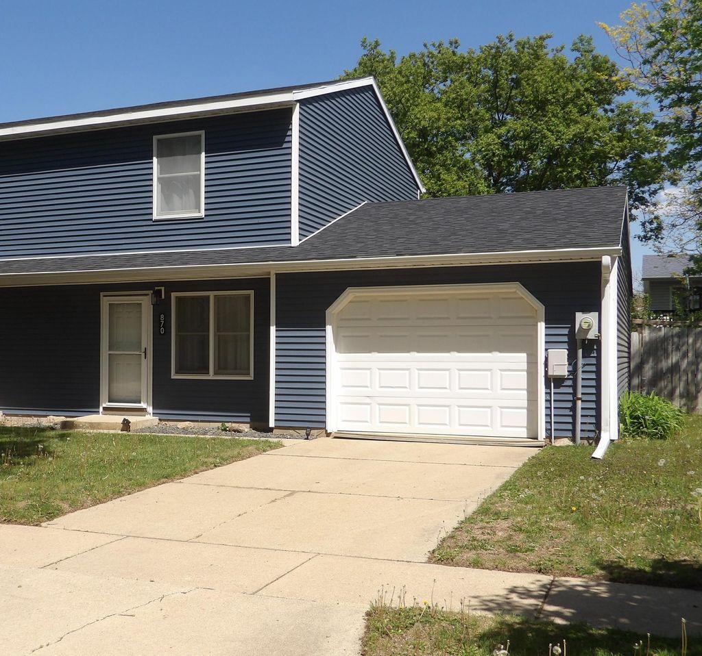 Photo of 870 W Village Circle SE, Rochester, MN 55904 (MLS # 7075516)