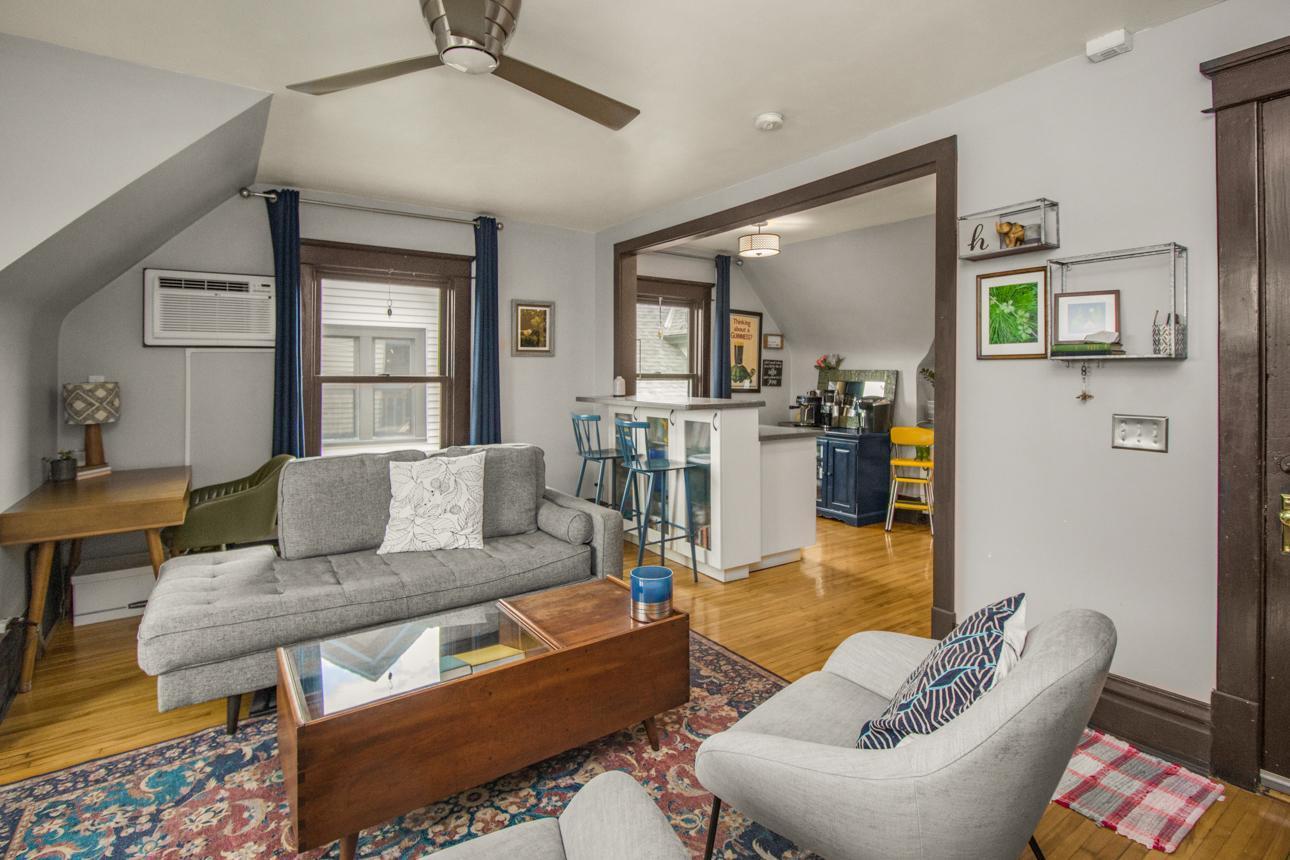 1934 Aldrich Avenue S D302