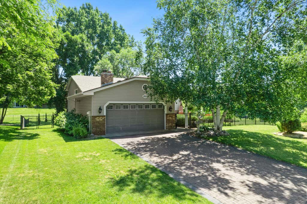 Photo of 11825 44th Avenue N, Plymouth, MN 55442 (MLS # 7105825)