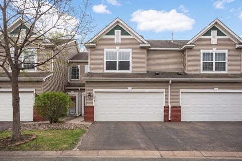 220 Heritage Lane Circle Pines MN 55014