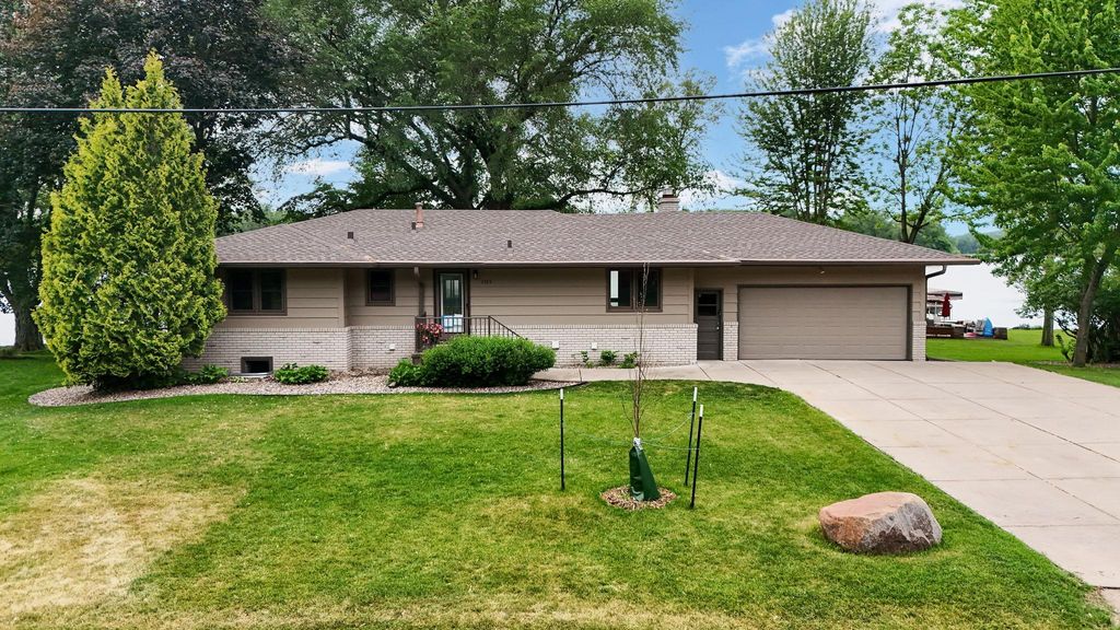 Photo of 1303 Crystal Lake Road E, Burnsville, MN 55306 (MLS # 7082969)