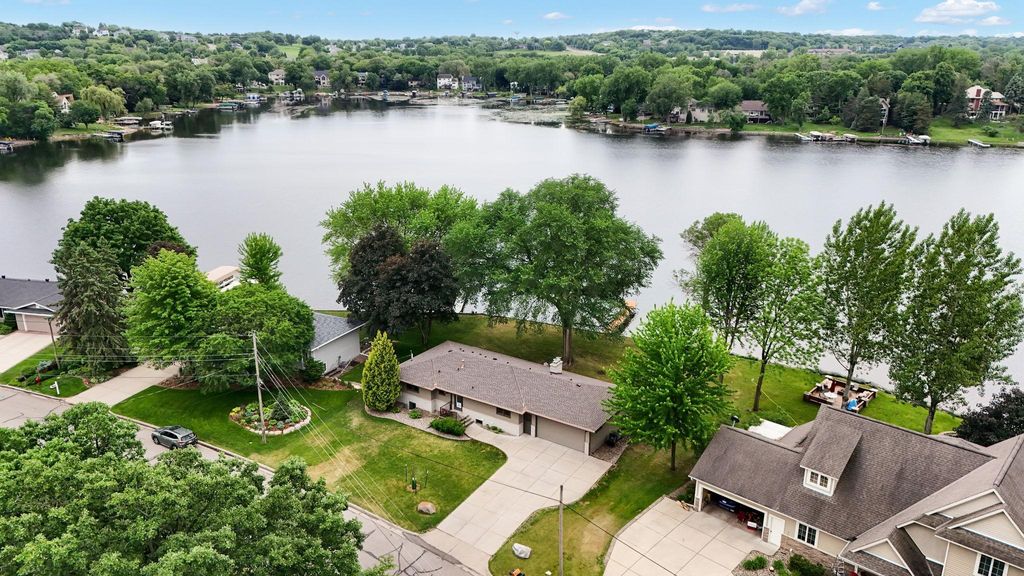 Photo of 1303 Crystal Lake Road E, Burnsville, MN 55306 (MLS # 7082969)