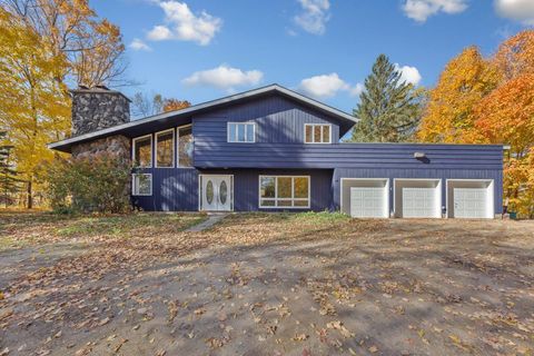 Photo of 21300 Elmore Avenue, Faribault, MN 55021 (MLS # 6800040)