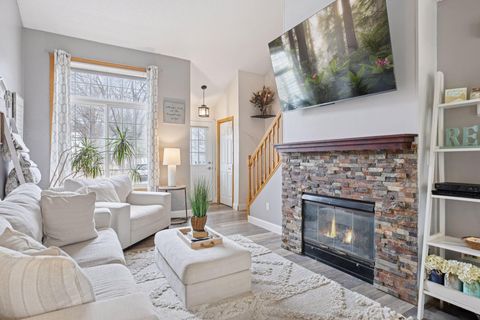 8770 Benson Way 82 Inver Grove Heights MN 55076