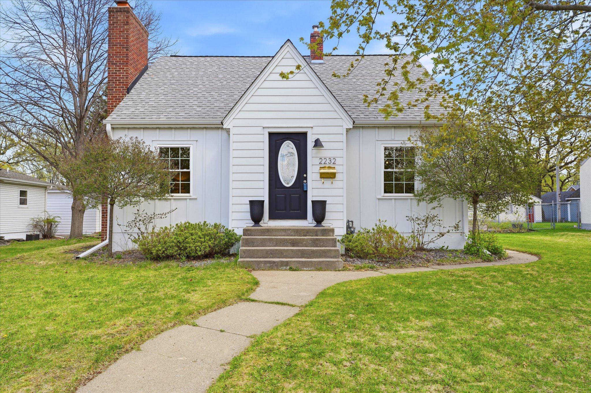2232 Branch Avenue
