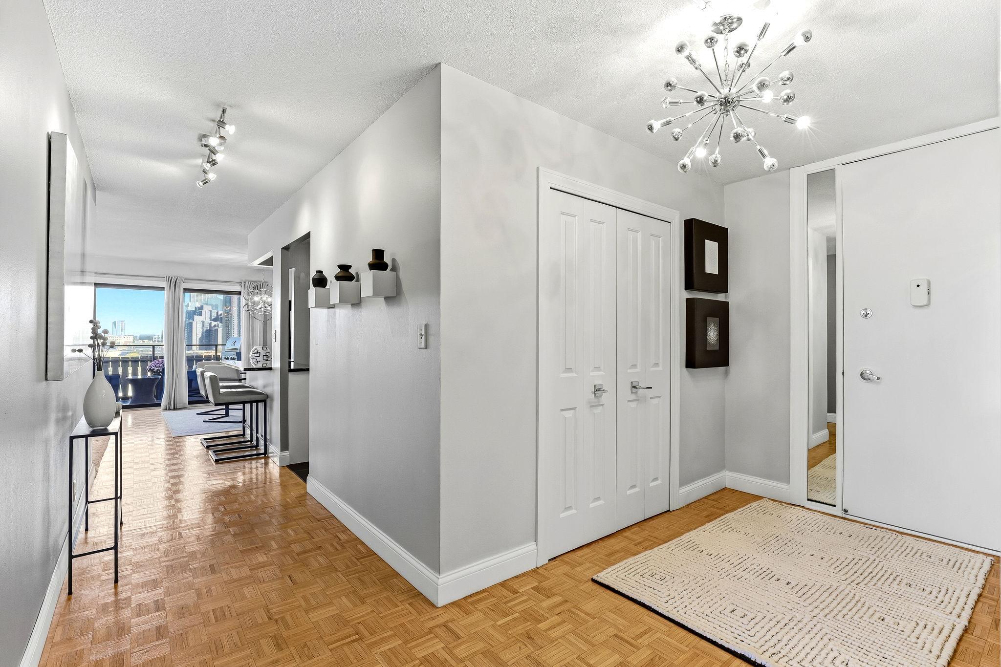 410 Groveland Avenue 902