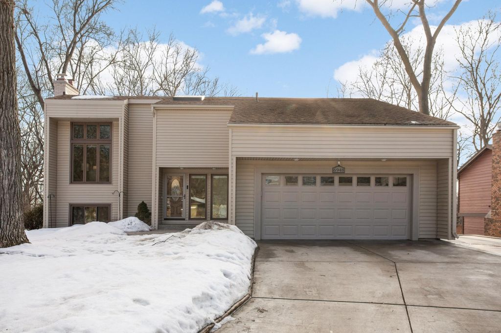Photo of 6948 Raven Court, Eden Prairie, MN 55346 (MLS # 7021402)