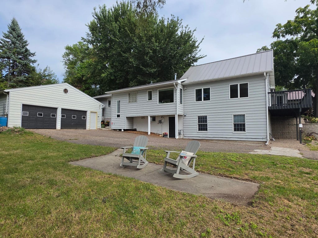 Photo of 924 Maple Street W, Stillwater, MN 55082 (MLS # 7127581)