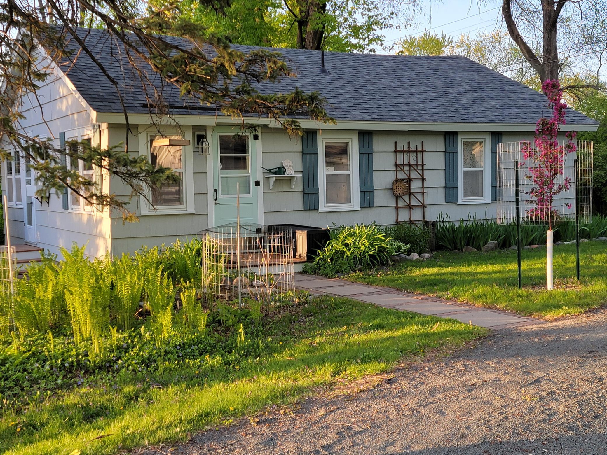 1896 Walter Street