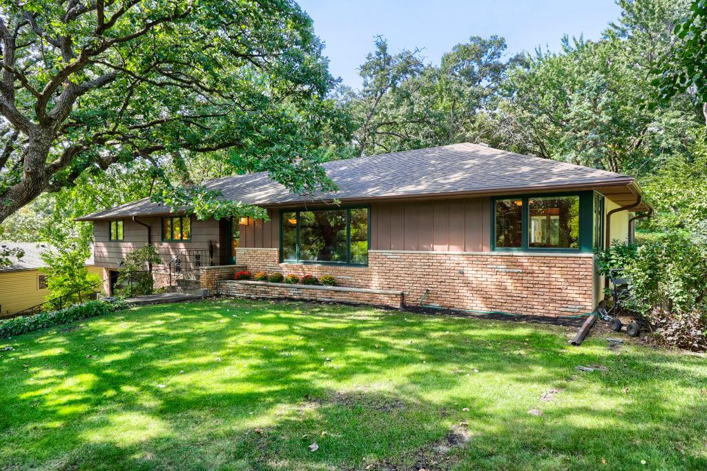 332 Floral Drive W