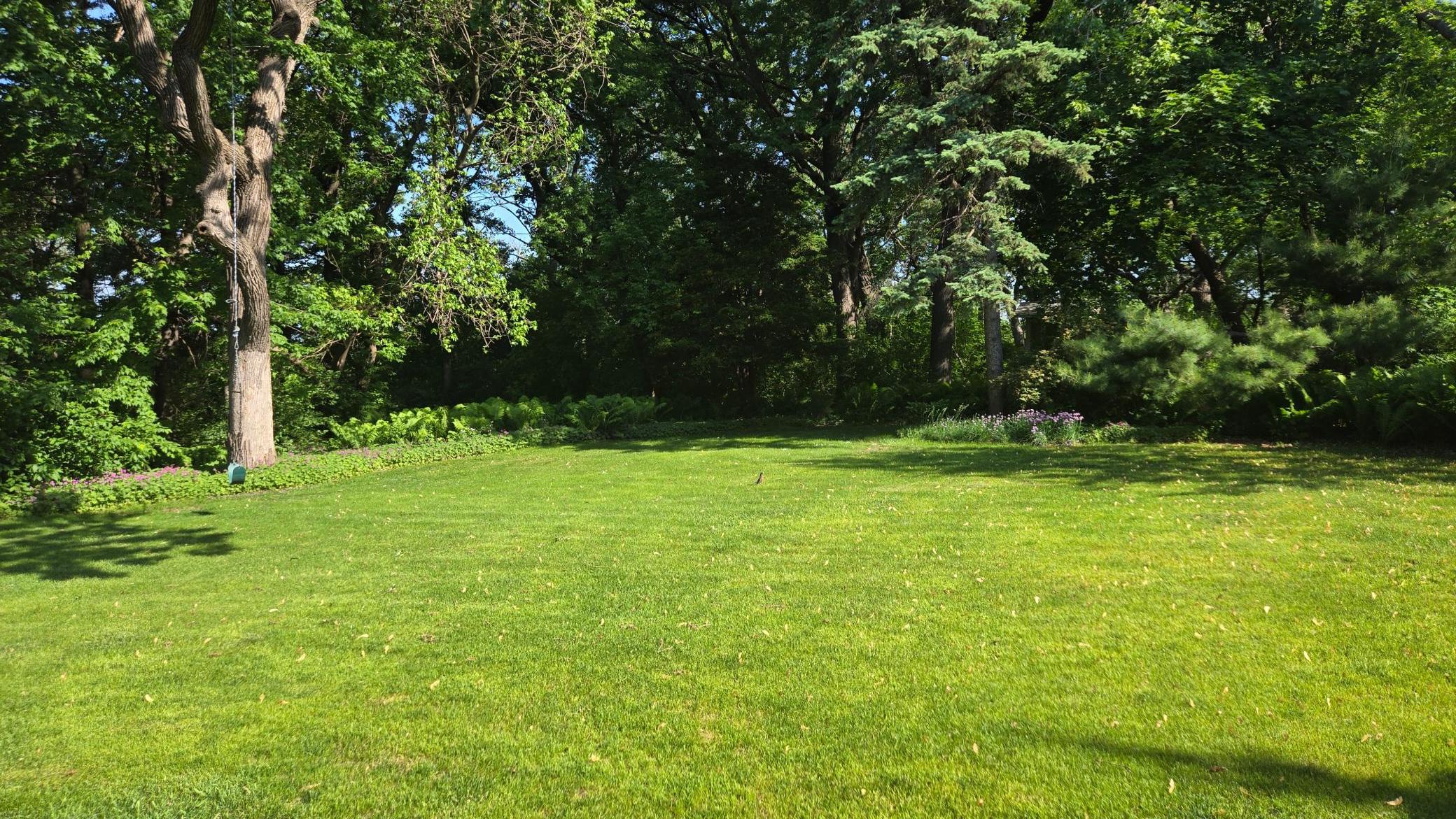 332 Floral Drive W