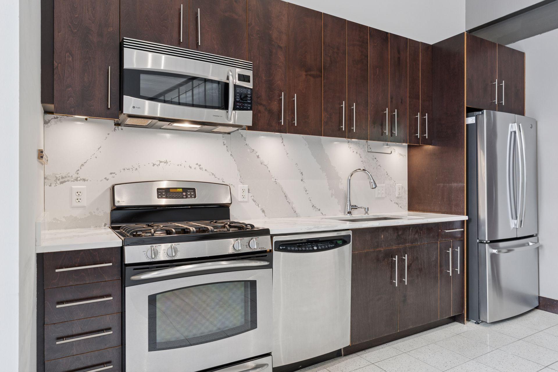 214 4th Street E 103