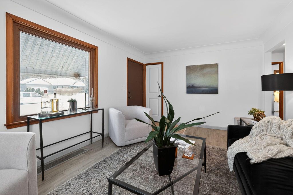 Photo of 8515 Wentworth Avenue S, Bloomington, MN 55420 (MLS # 7006762)