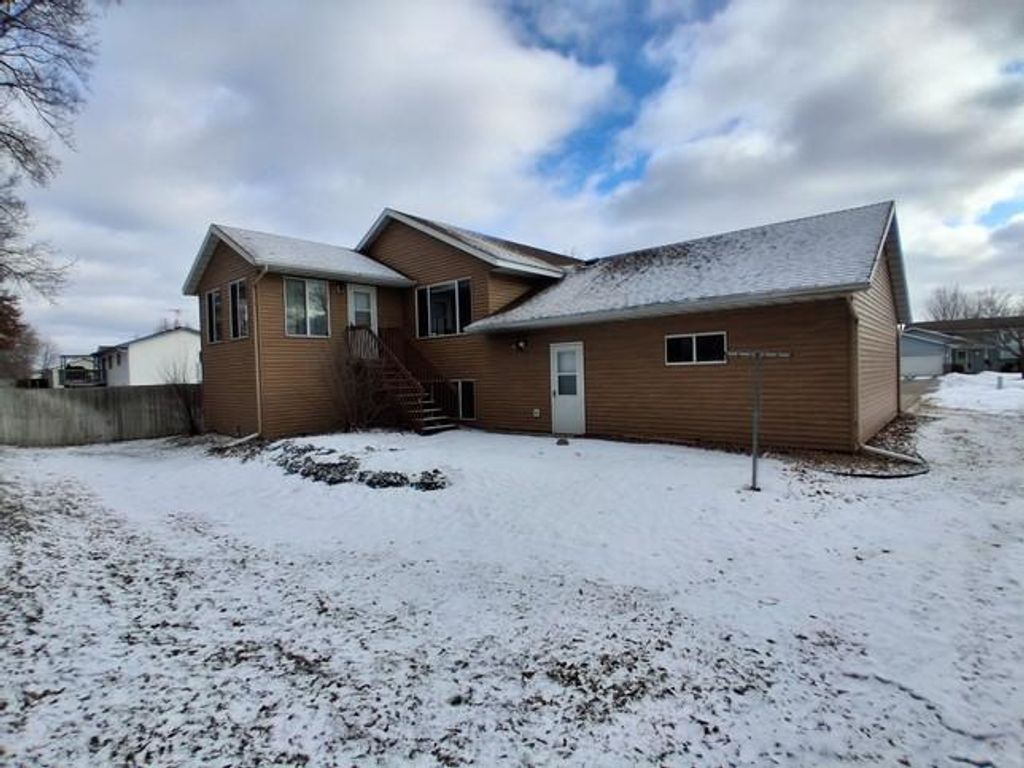 Photo of 711 Sunwood Park Drive, Waite Park, MN 56387 (MLS # 7024071)