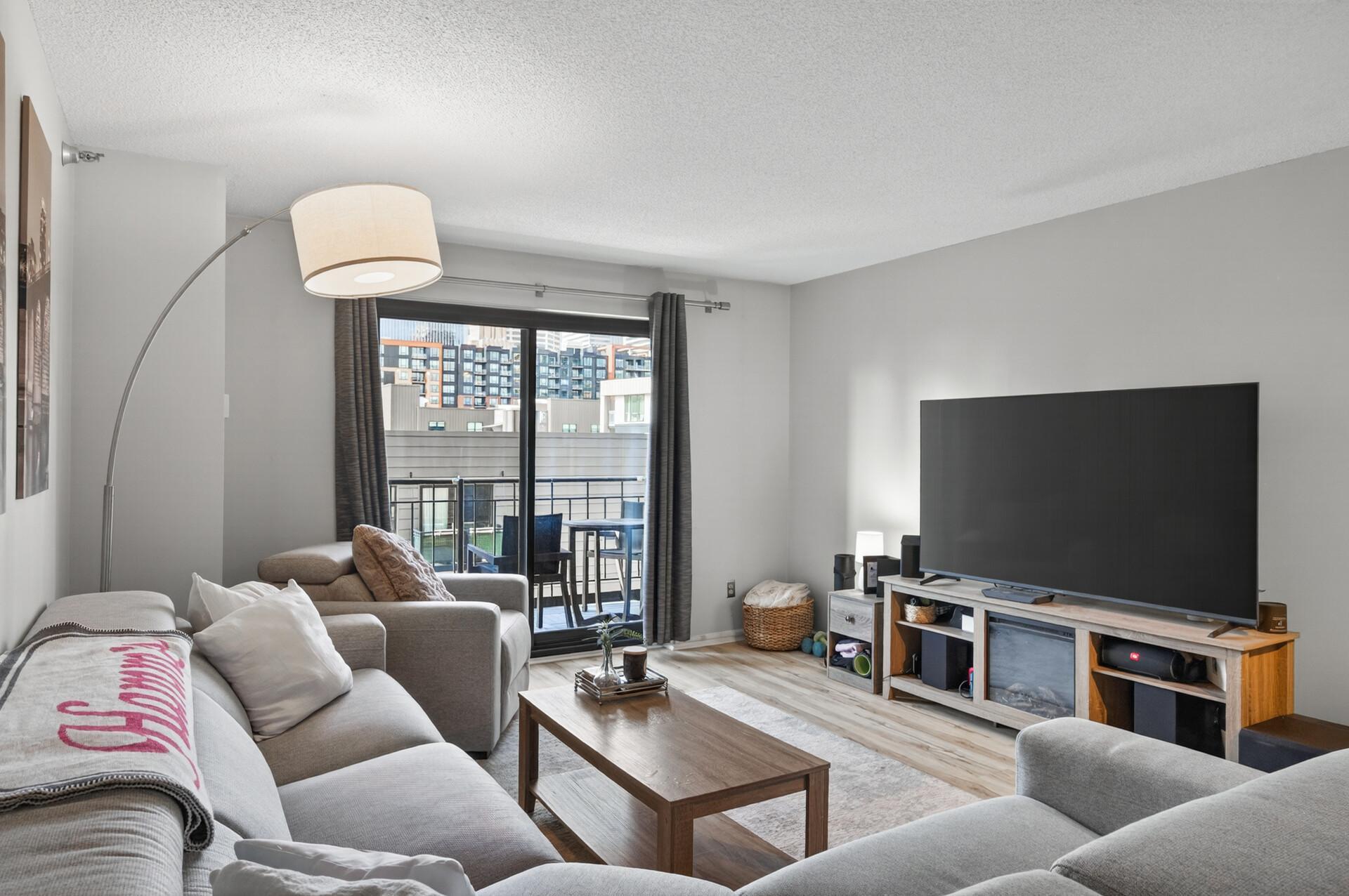 401 S 1st Street 518