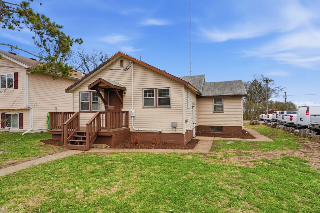 Photo of 40 31st Avenue N, Saint Cloud, MN 56303 (MLS # 7056380)