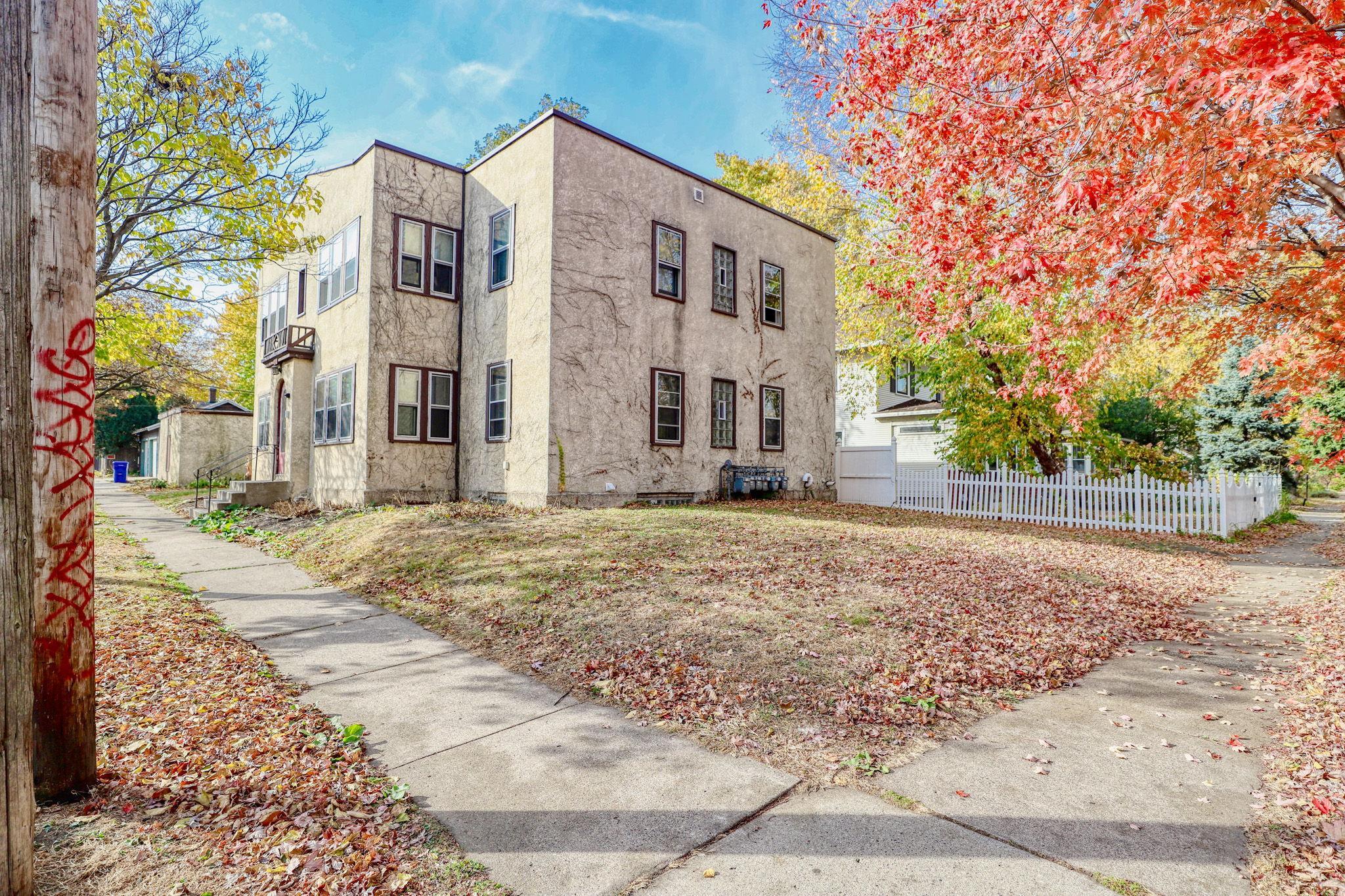 415 Finn Street N