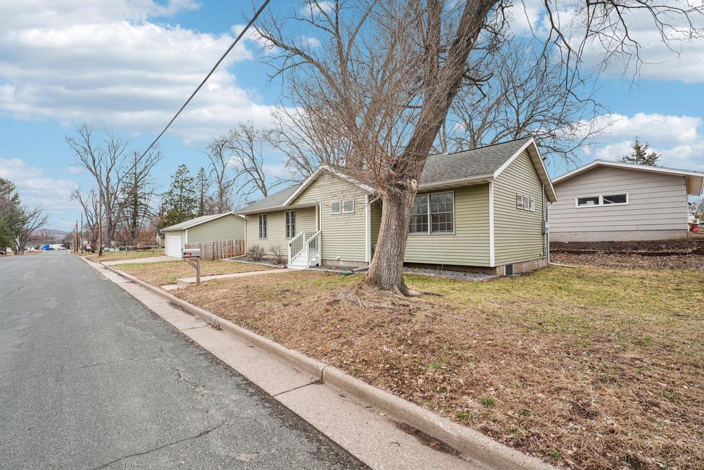 Photo of 719 Monroe Street N, Hudson, WI 54016 (MLS # 7045508)