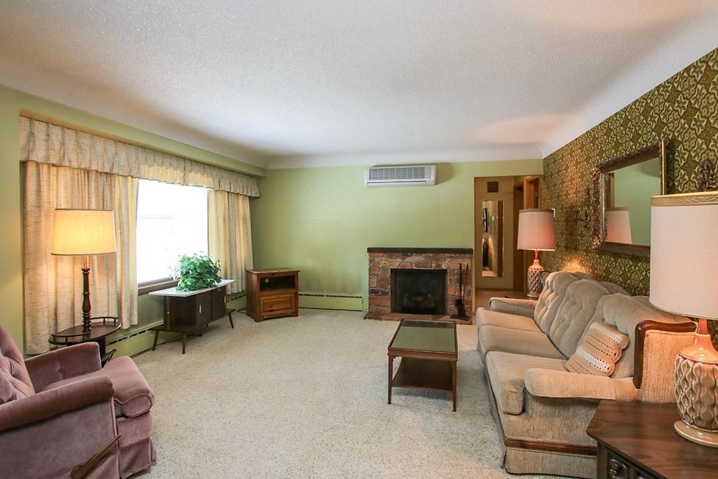 Photo of 409 Summit Avenue, Silver Lake, MN 55381 (MLS # 7001175)