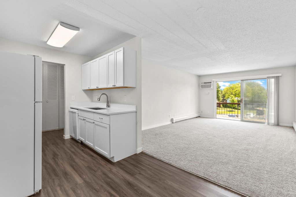 Photo of 2801 Flag Avenue N #212, New Hope, MN 55427 (MLS # 7094595)