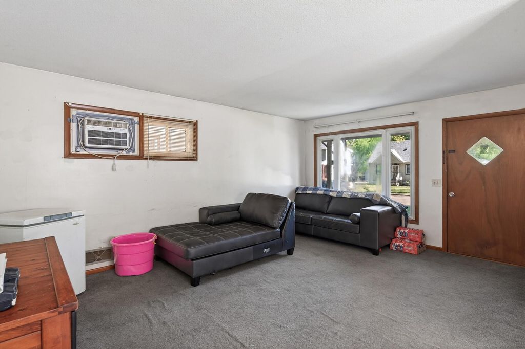 Photo of 2519 3rd Avenue E, North Saint Paul, MN 55109 (MLS # 7072163)