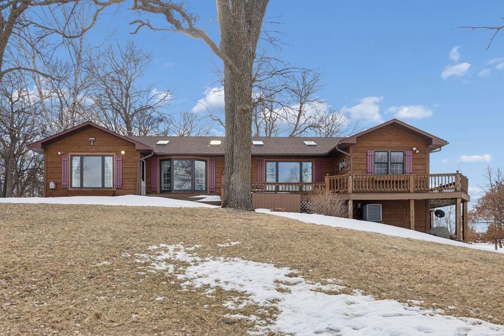 Photo of 1122 S Andrew Drive NE, New London, MN 56273 (MLS # 7031586)
